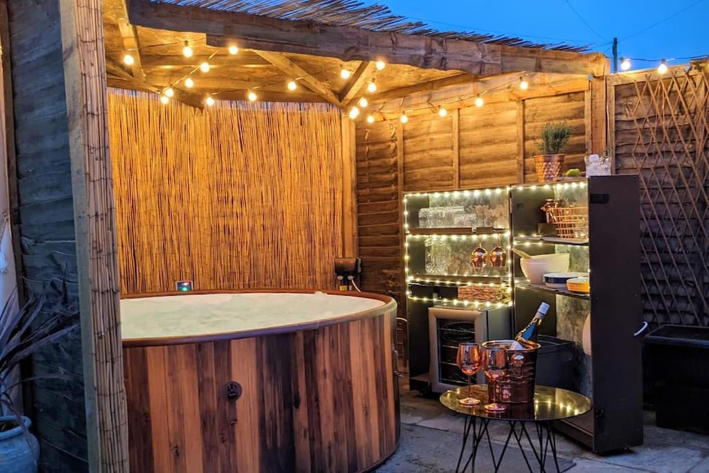 Baker'S Cottage, Urban Spa And Garden Bar Evesham Kültér fotó